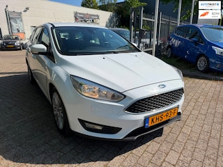 Ford Focus Wagon 1.0 Titanium 125 pk 2017 nwe apk t/m 08-05-2027, airco, cruise, elec pakket trekhaak, navi stoel verwarming etc
