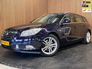 Opel Insignia Sports Tourer 1.6 T Edition|180PK|VOLLEDER|NAVIGATIE|STOELVERWARMING|CRUISE+CLIMATE CONTROL|PDC V+A|18''|NAP|NL-AUTO