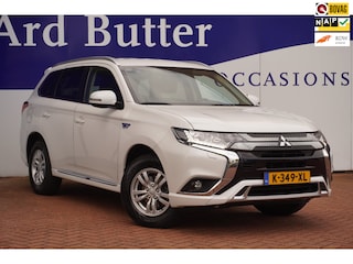 Mitsubishi Outlander 2.4 PHEV Pure 4WD + Camera+Apple-CarPlay-Android+2 oplaad Snoeren = ZEER NETJES !!