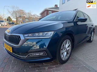 Skoda Octavia Combi 1.0 e-TSI Business Edition/Automaat/Camera/Navi/Virtual Cockpit/Trekhaak