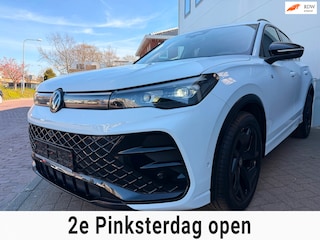 Volkswagen Tiguan 2.0 TDI| R-Line/Pano/Massage/360 Camera/IQ/ACC/AHK/Kardon/Vol Optie