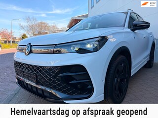Volkswagen Tiguan 2.0 TDI| R-Line/Pano/Massage/360 Camera/IQ/ACC/AHK/Kardon/Vol Optie