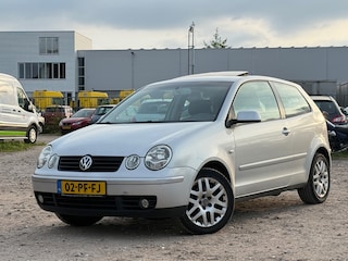 Volkswagen Polo 1.4-16V FSI Athene/DAKJE