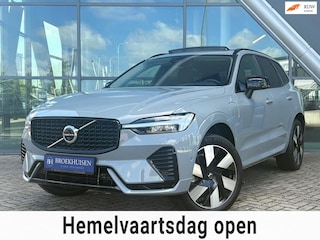 Volvo XC60 2.0 T8 Plug-in hybrid AWD Plus Dark 455pk Panoramadak / 360 Camera / Stoel-Stuur verwarming