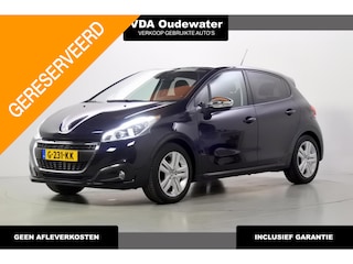 Peugeot 208 1.2 82pk Signature Connect Trekhaak NL NAP