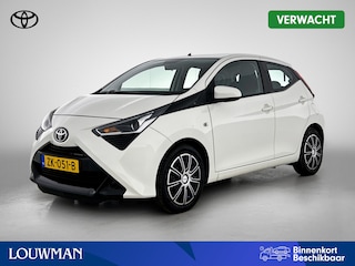 Toyota Aygo 1.0 VVT-i x-play Automaat | Nederlandse Auto | Goed Onderhouden | Camera | Apple Carplay / Android Auto | Onderweg-naar-dealer