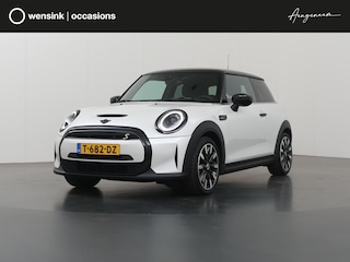 Mini Mini Camden Edition 33 kWh | SOH 96% | LED | Sportstoelen | Navigatie | PDC | Stoelverwarming | Apple Carplay/Android Auto | Lederen Interieur |