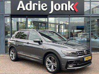 Volkswagen Tiguan 1.5 TSI ACT Highline Business R | AUTOMAAT |WEGKLAPBARE TREKHAAK | PANO DAK | 19 INCH | APPLE & ANDROID AUTO | R-LINE |