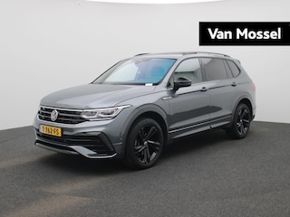 Volkswagen Tiguan 1.5 TSI R-Line Business | PANO- SCHUIFDAK | CAMERA | NAVIGATIE | STUUR- EN STOELVERWARMING |