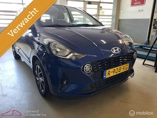 Hyundai i10 1.0 Comfort Smart Pack *NL, 1e EIG, 17.285 NAP, NAVI, CAMERA, RIJKLAARPRIJS!*