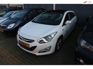 Hyundai i40 Wagon 1.7 CRDi / LEES TEKST / BAK STUK / READ TEXT ! ! !
