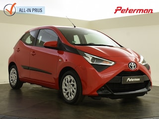 Toyota Aygo 1.0 VVT-i x-play | trekhaak | Carplay | Camera