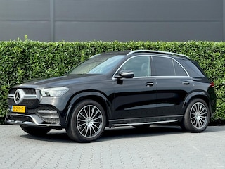 Mercedes-Benz GLE 300 d 4MATIC Premium Plus, FULL OPTIONS, AMG-PAKKET, NL AUTO, NAP LOGISCH, PANORAMADAK, BURMESTER, LEDER, NAVI, ADAPT CRUISE, LANE ASSIST, DAB, HUD, 360 CAMERA, LUCHTVERING, SOFTCLOSE, STOELVERWARMING, LICHTMETAAL 22"