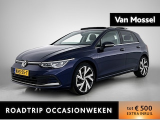Volkswagen Golf 1.4 eHybrid Style | WORDT VERWACHT | PANORAMADAK | ACHTERUITRIJCAMERA | STANDKACHEL | MEMORY STOELEN | STOELVERWARMING | STUURVERWARMING | DODEHOEK |