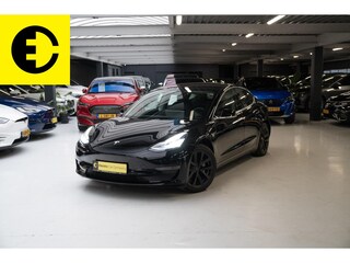 Tesla Model 3 Long Range AWD 75 kWh | Stoelverwarming | *LMV | Autopilot