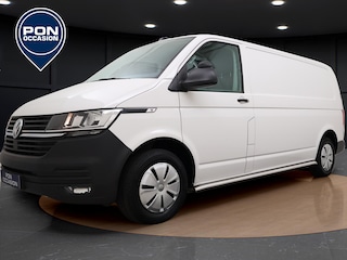 Volkswagen Transporter 2.0 TDI L2H1 28 | Trekhaak | Camera | Parkeerhulp | Versterkte Vering | Laadruimte Betimmering | Carplay |