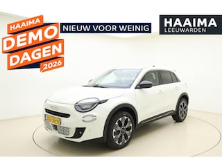 Fiat 600 1.2 Hybrid La Prima | Camera | Elektrische achterklep | 18'' lichtmetalen velgen | Lederen bekleding | Stoelmassage