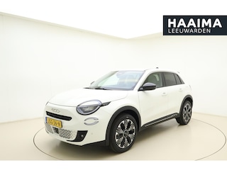 Fiat 600 1.2 Hybrid La Prima | Camera | Elektrische achterklep | 18'' lichtmetalen velgen | Lederen bekleding | Stoelmassage