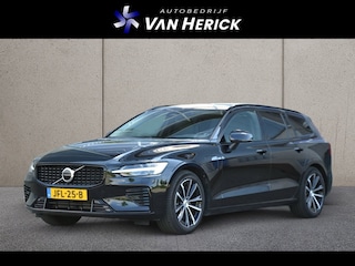 Volvo V60 2.0 T6 Plug-in hybrid AWD Plus Dark | Leder | Trekhaak | Achteruitrijcamera