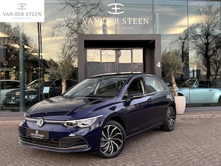 Volkswagen Golf 1.4 eHybrid Style Memory Seats | Panoramadak
