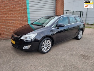 Opel Astra Sports Tourer 1.4 Turbo Cosmo Navi! Bj:2011 NAP!