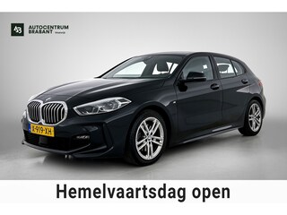 BMW 118i High Executive M-Sport (Dealer onderhoud, Navi Pro, PDC V+A, StoelV, Digitale dash, Etc)