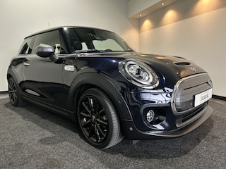 Mini Mini Yours 33 kWh | Sfeerverlichting | Leder interieur | Panoramadak | Soh (batterijcheck) Waarde 95,6 %