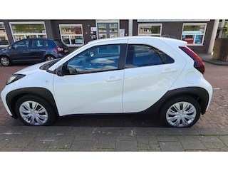 Toyota Aygo 1.0 VVT-i MT Play, Camera! Carplay! Adapt Cruise Ctrl! VERWACHT!