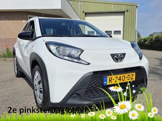 Toyota Aygo 1.0 VVT-i MT Play, Camera! Carplay! Adapt Cruise Ctrl! VERWACHT!