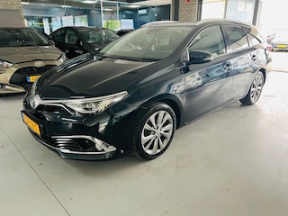 Toyota Auris 1.8 Hybrid Touring Dynamic