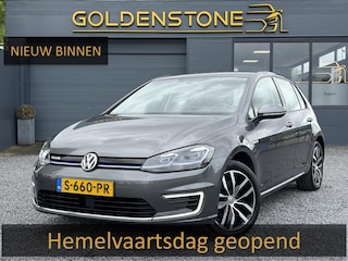 Volkswagen Golf 1e Eigenaar,SOH % 84.64,Navi,Camera,Draadloos Opladen,Dealer Onderhouden,Clima,Adaptief Cruise,Carplay,Lm velgen,Apk tot 04-2027