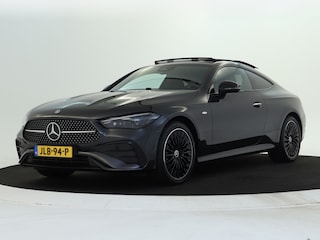 Mercedes-Benz CLE Coupé 300 e AMG Plug-In Hybride | Panoramadak | Burmester® | Dode Hoek Ass | Distronic | Memory | Stuur en Stoelverwarming | Inclusief 24 maanden Mercedes-Benz Certified garantie voor Europa.