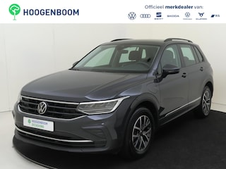 Volkswagen Tiguan 1.4 TSI eHybrid Life | SoH 94% | Trekhaak | Stoel- en stuurwielverwarming | Parkeerassistent | 3-zone airco | Navigatie | Adaptieve cruise control | Dodehoek detectie |