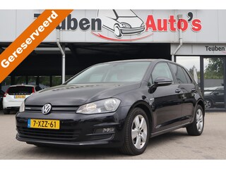 Volkswagen Golf 1.6 TDI Comfortline BlueMotion | Navigatie | Bluetooth | PDC voor en achter | Cruise control | Clima