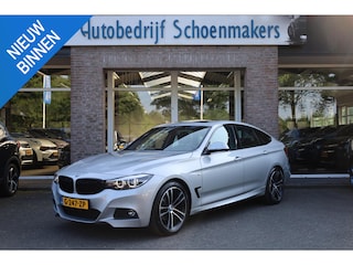 BMW 3-serie GT 320i High Executive Edition M-Sport PANO STOELVERW. CAMERA LEER ELEC-KLEP DAB NAVI CRUISE CLIMA 2XPDC 19''LMV NAP