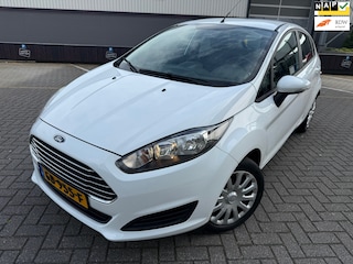 Ford Fiesta 1.0 Style*AIRC* APK*NAP*NAVI*ELKT-RAAM*C-D AFSTAND