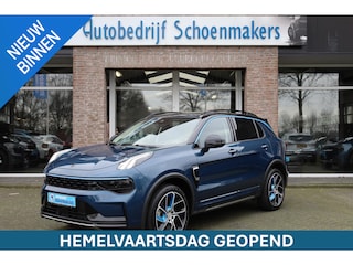 Lynk & Co 01 1.5 261PK! CAMERA STOELVERW. PANO/SCHUIF MEMORY INFINITY DAB NAVI CARPLAY ELEK.ACHTERKLEP 20"LMV