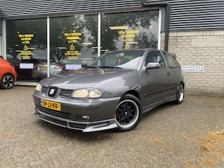 Seat Ibiza 1.4-16V Stella