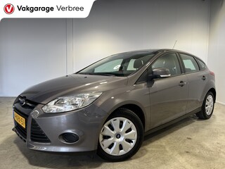 Ford Focus 1.0 EcoBoost Trend | Airco | Elektrische ramen | buitenspiegels elektrisch verstelbaar | Lederen stuurwiel | NL auto | zeer zuinig!