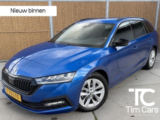 Skoda Octavia Combi 1.0 e-TSI Sport Business Automaat | Trekhaak uitklapbaar | LED koplampen | Apple CarPlay/Android Auto | Climate & cruise control | Rijstrooksensor | Getint glas | Sportstoelen | Sfeerverlichting | Parkeersensoren voor en achter
