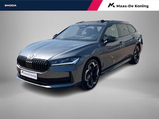 Skoda Superb Combi 1.5TSI 150kW/204PK PHEV Sportline DSG · Panoramadak · Apple/Android Car Play · Camera ·  Leder/Alcantara · Trekhaak ·