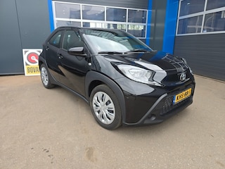 Toyota Aygo 1.0VVT-i MT Play, luxe uitvoering! Als nieuw!
