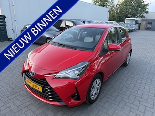 Toyota Yaris 1.5 Hybrid Active AUTOMAAT - Climate-Cruisecontrol - Camera - Slechts 32.000 km ! - Origneel NL - NAP