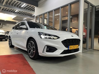 Ford Focus Wagon 1.0 Hybrid Titanium X PANO VIRTUAL ELEK KLEP CAMERA VOL OPTIES