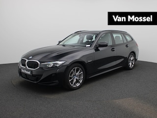BMW 3-serie Touring 320e | WORDT VERWACHT | ACHTERUITRIJCAMERA | APPLE CARPLAY - ANDROID AUTO | ELEKTRISCHE KOFFERKLEP | TREKHAAK | NAVIGATIE |