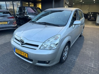 Toyota Corolla Verso 1.8 VVT-i Sol 7PERS AUTOMAAT LEDER CLIMA TREKHAAK PARKEERSENSOREN ORIG NL NAP