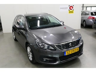Peugeot 308 1.2 PureTech 110pk Blue Lease Executive