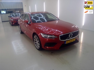 Volvo V60 2.0 T5 Momentum Pro 250PK+Half-Leder+19"Lmv+Adaptief-cruise+navi+elek-trekhaak = SUPER !!