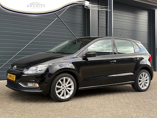 Volkswagen Polo 1.2 TSI Comfortline Business R, Stoelverwarming, PDC V+A