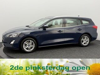 Ford Focus Wagon 1.0 EcoBoost Trend Edition Business | Camera | Winterpakket | Navigatie